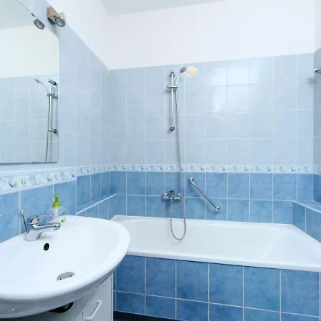 Nadori 3 By Interhome Apartamento